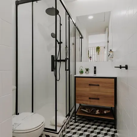 Appartement Bicycle Luxury House, Parking, Downtown Near Metro