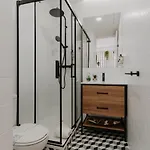 Apartman Bicycle Luxury House, Parking, Downtown Near Metro