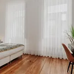 Bicycle Luxury House, Parking, Downtown Near Metro