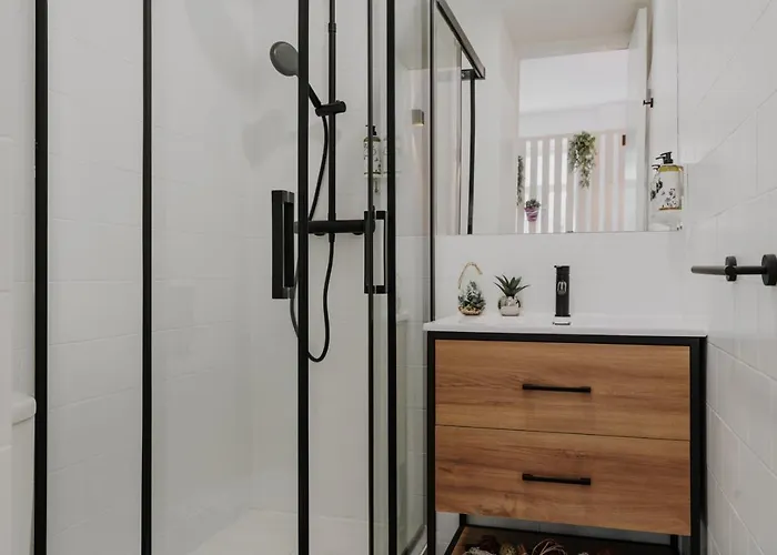 Bicycle Luxury House, Parking, Downtown Near Metro Apartamento