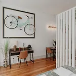 Lägenhet Bicycle Luxury House, Parking, Downtown Near Metro